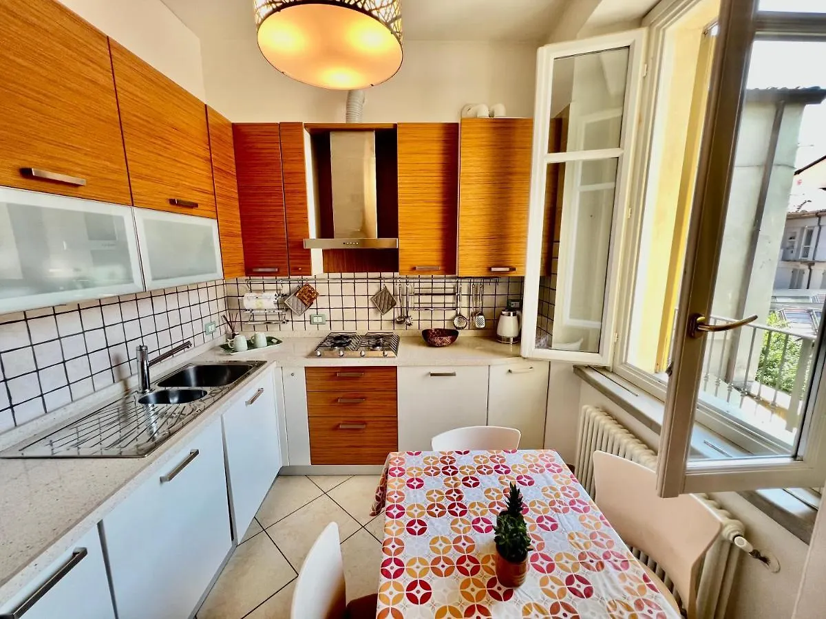 Divina Luxury Apartment With Jacuzzi Near The Lake Como
