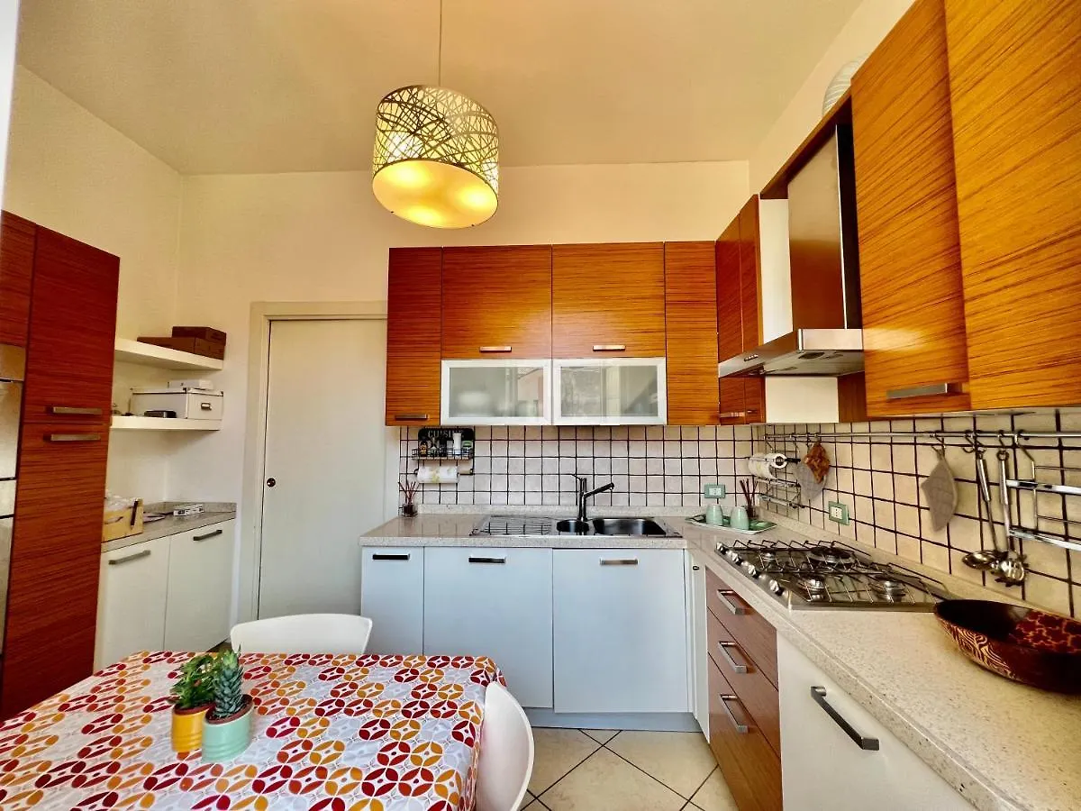 Divina Luxury Apartment With Jacuzzi Near The Lake Como